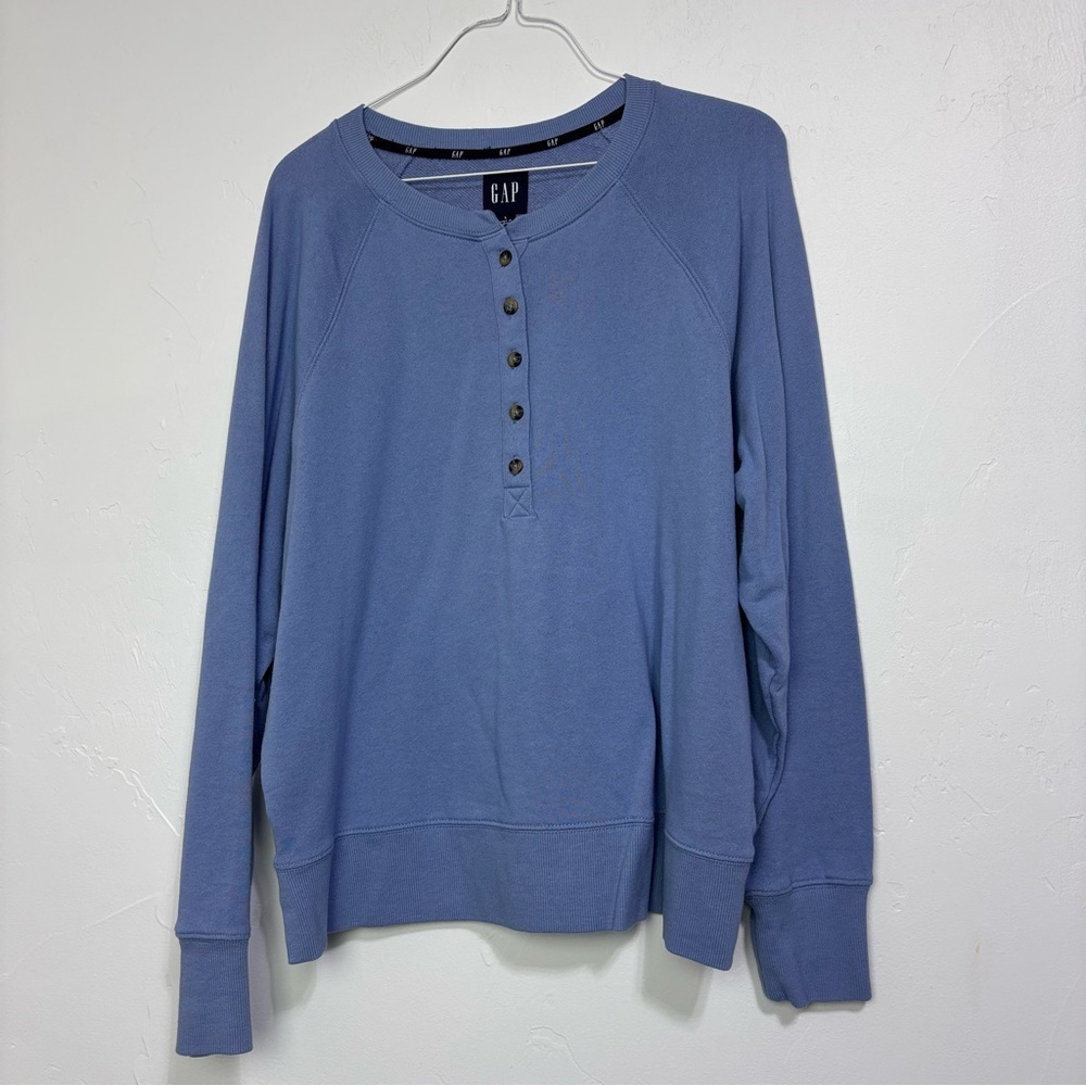 GAP Women's Blue Henley Top Periwinkle Large Popover Pullover Sweatshirt Sweater